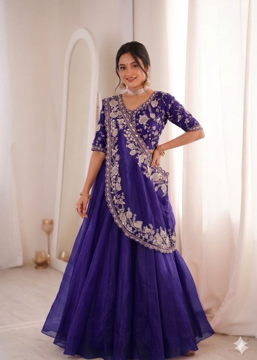 *🤷‍♀️New Launching Embroidery Work Lehenga Choli🤷‍♀️*