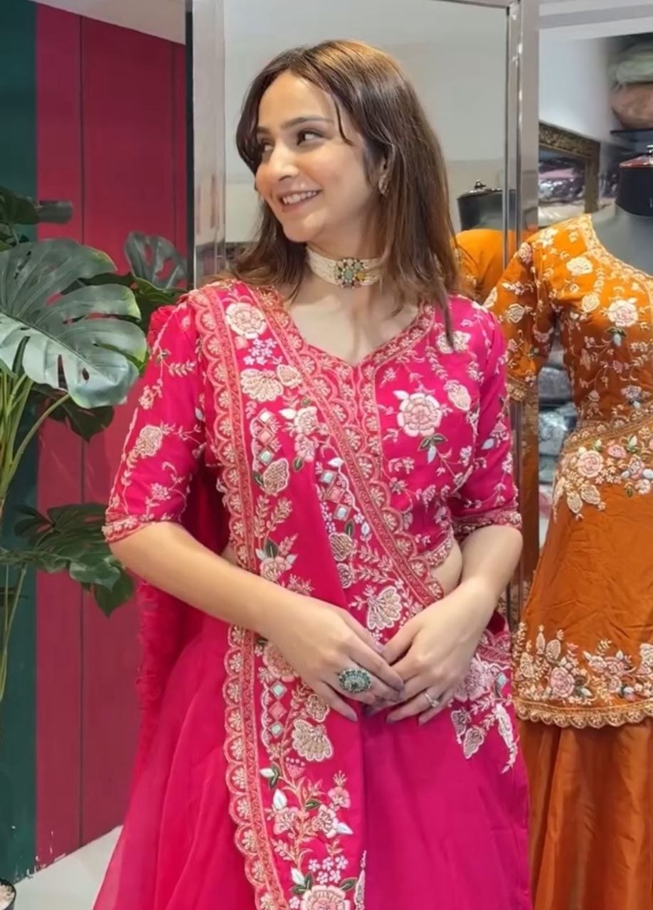 *🤷‍♀️New Launching Embroidery Work Lehenga Choli🤷‍♀️