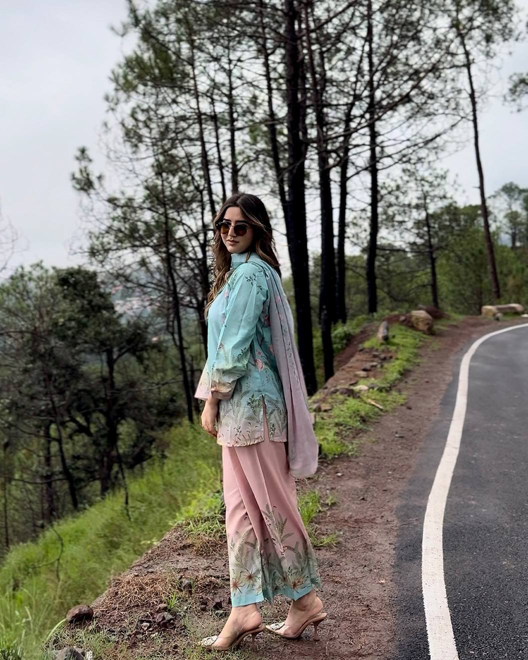 Women's Premium Digital Floral Print Kurti Pant Dupatta Set | Designer Cotton Ethnic Suit | Casual, Festive & Summer Wear