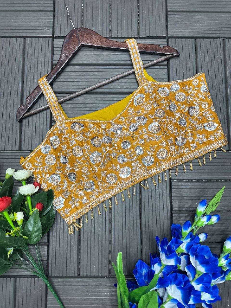 *New Super hit Fancy Lehengha choli*