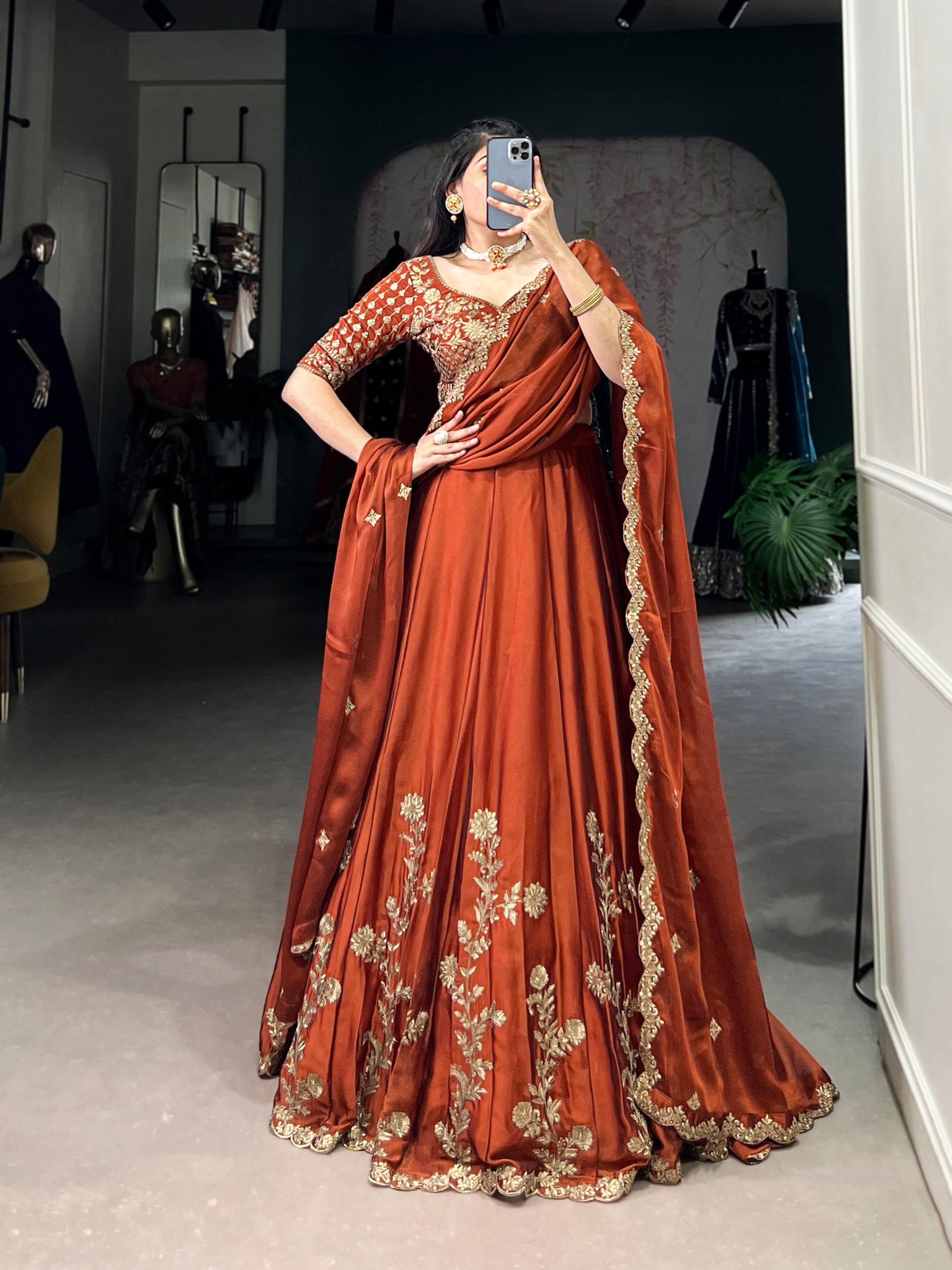 A perfect blend of Rangoli silk, delicate thread embroidery, and subtle sequins that brings out a rich, graceful festive look