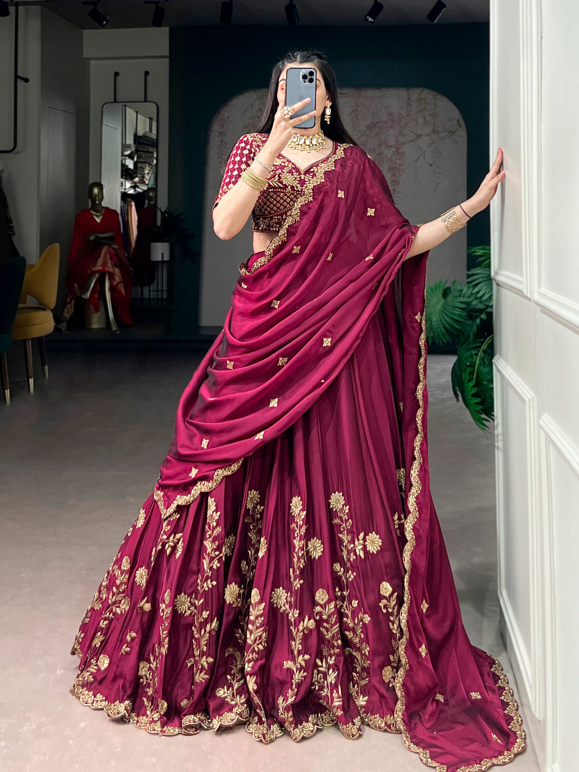 A perfect blend of Rangoli silk, delicate thread embroidery, and subtle sequins that brings out a rich, graceful festive look