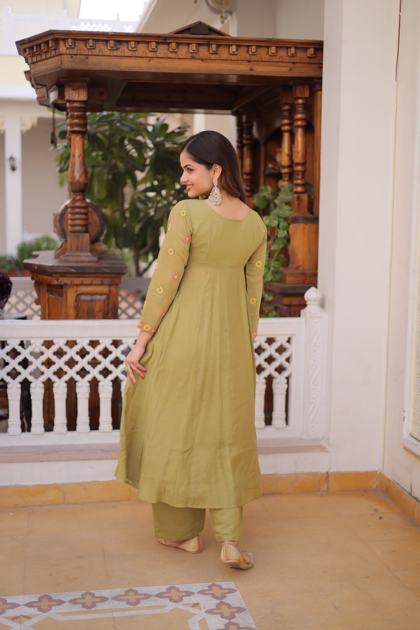 Women’s Embroidered Anarkali Kurti Set – Pink & Olive Green Ethnic Wear