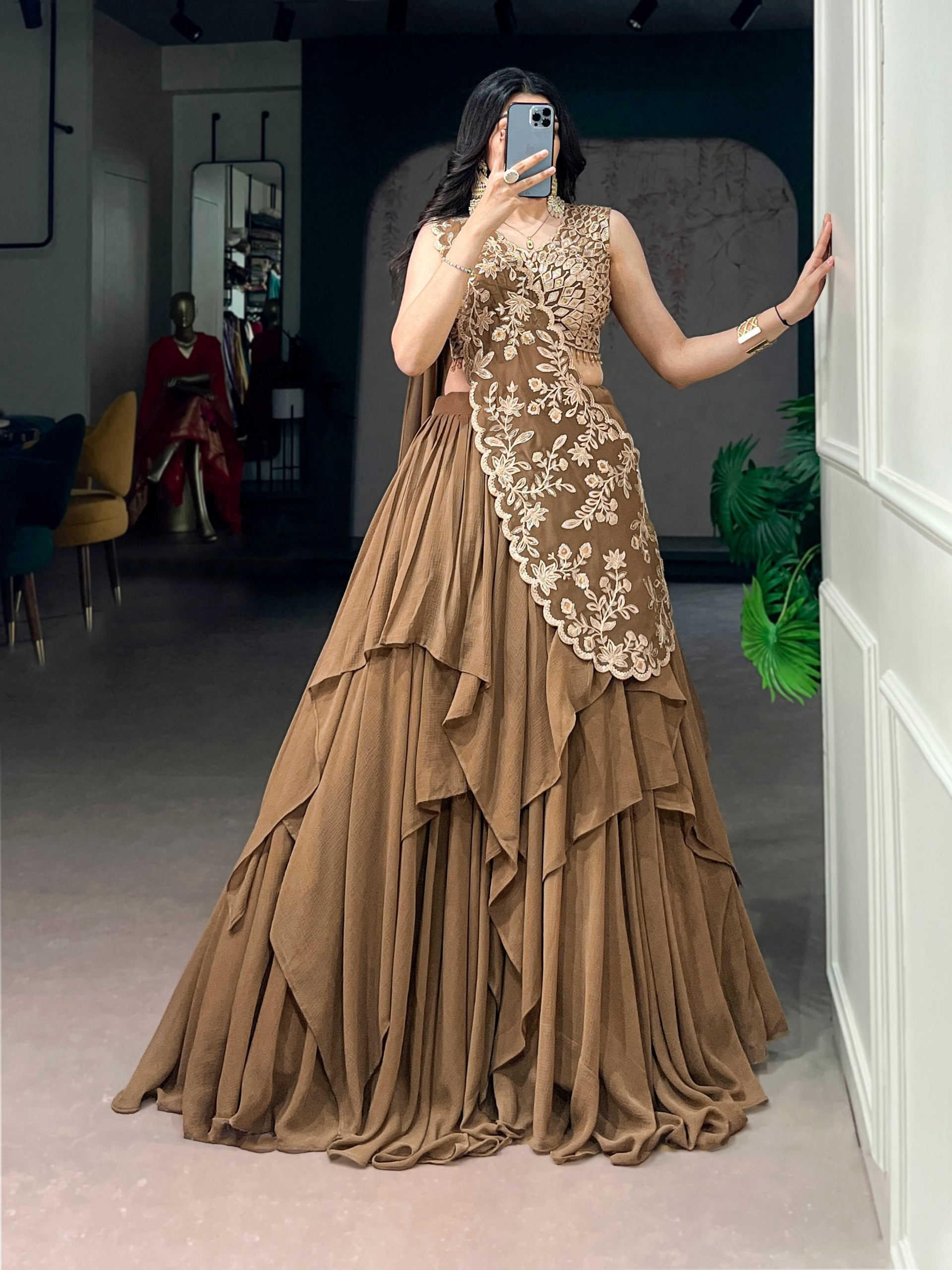 Crafted in flowy marble textures with a lightweight feel, this elegant lehenga is designed for effortless comfort and timeless festive charm