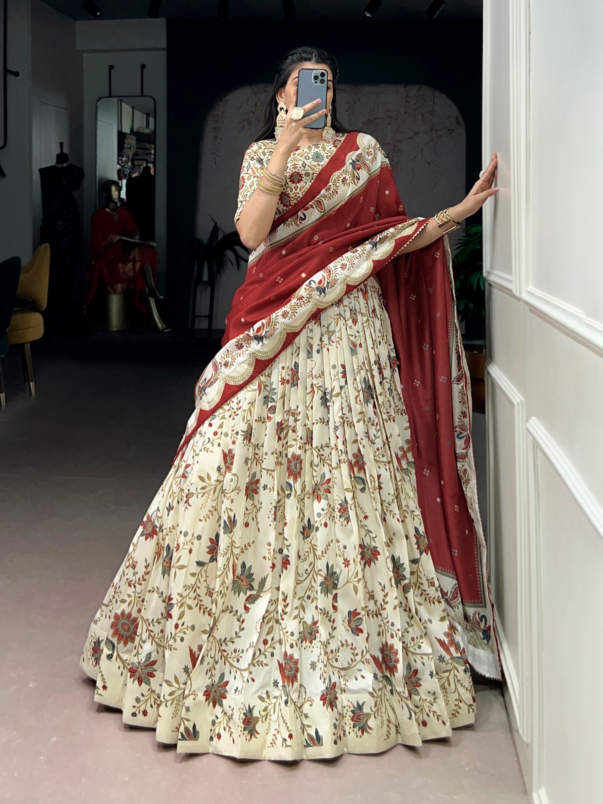 Trendy Designer Lehenga Choli Set – Wedding & Festive Special