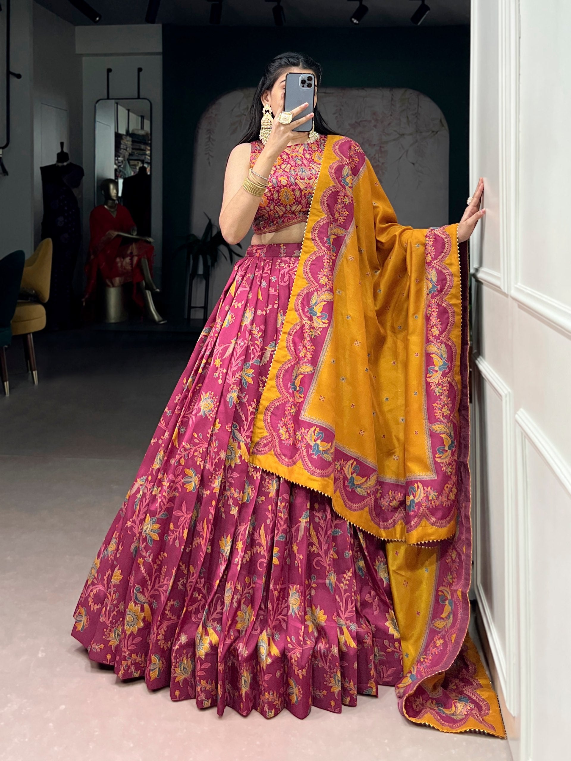 Trendy Designer Lehenga Choli Set – Wedding & Festive Special