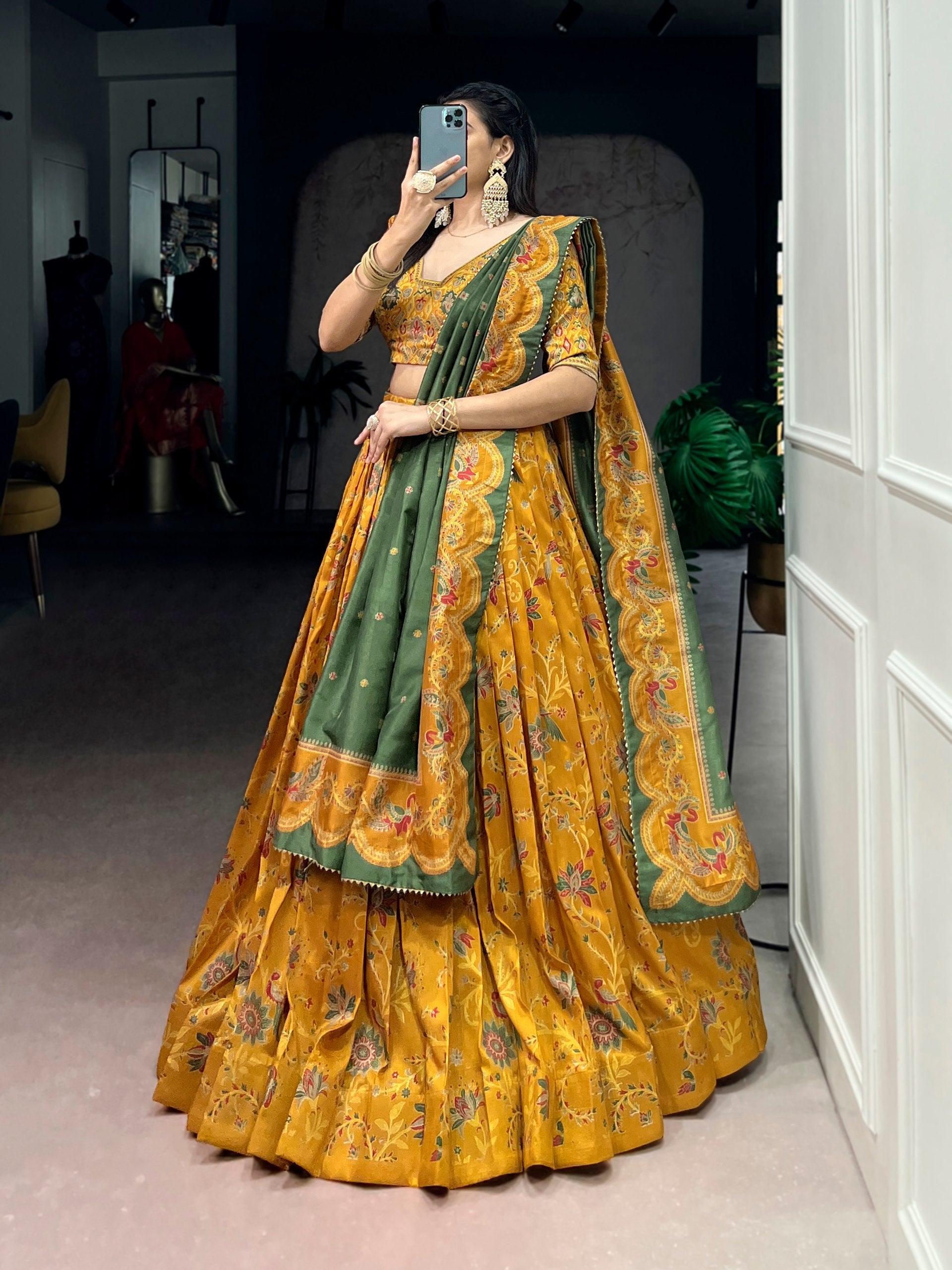 Trendy Designer Lehenga Choli Set – Wedding & Festive Special