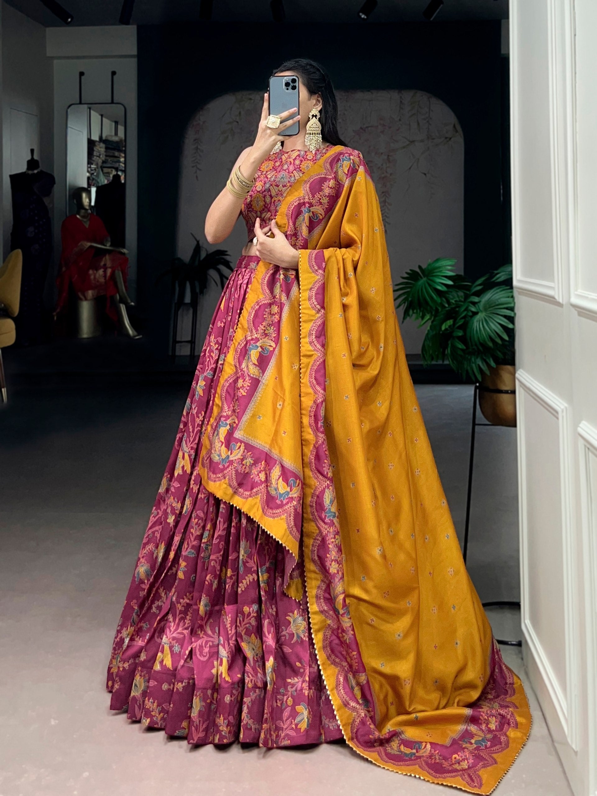 Trendy Designer Lehenga Choli Set – Wedding & Festive Special