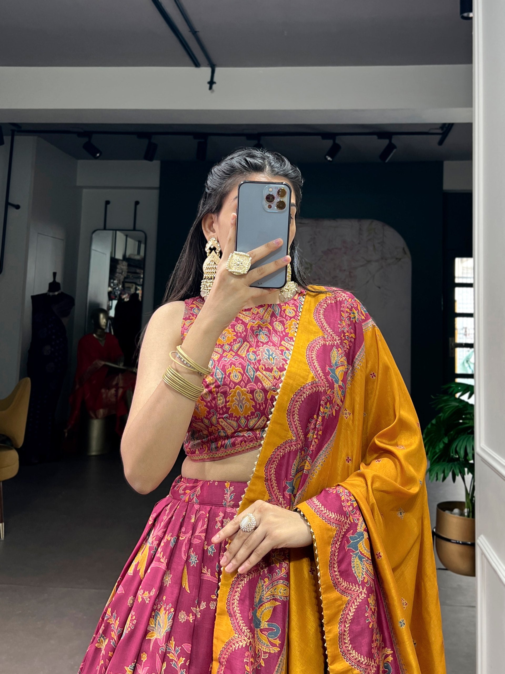 Trendy Designer Lehenga Choli Set – Wedding & Festive Special