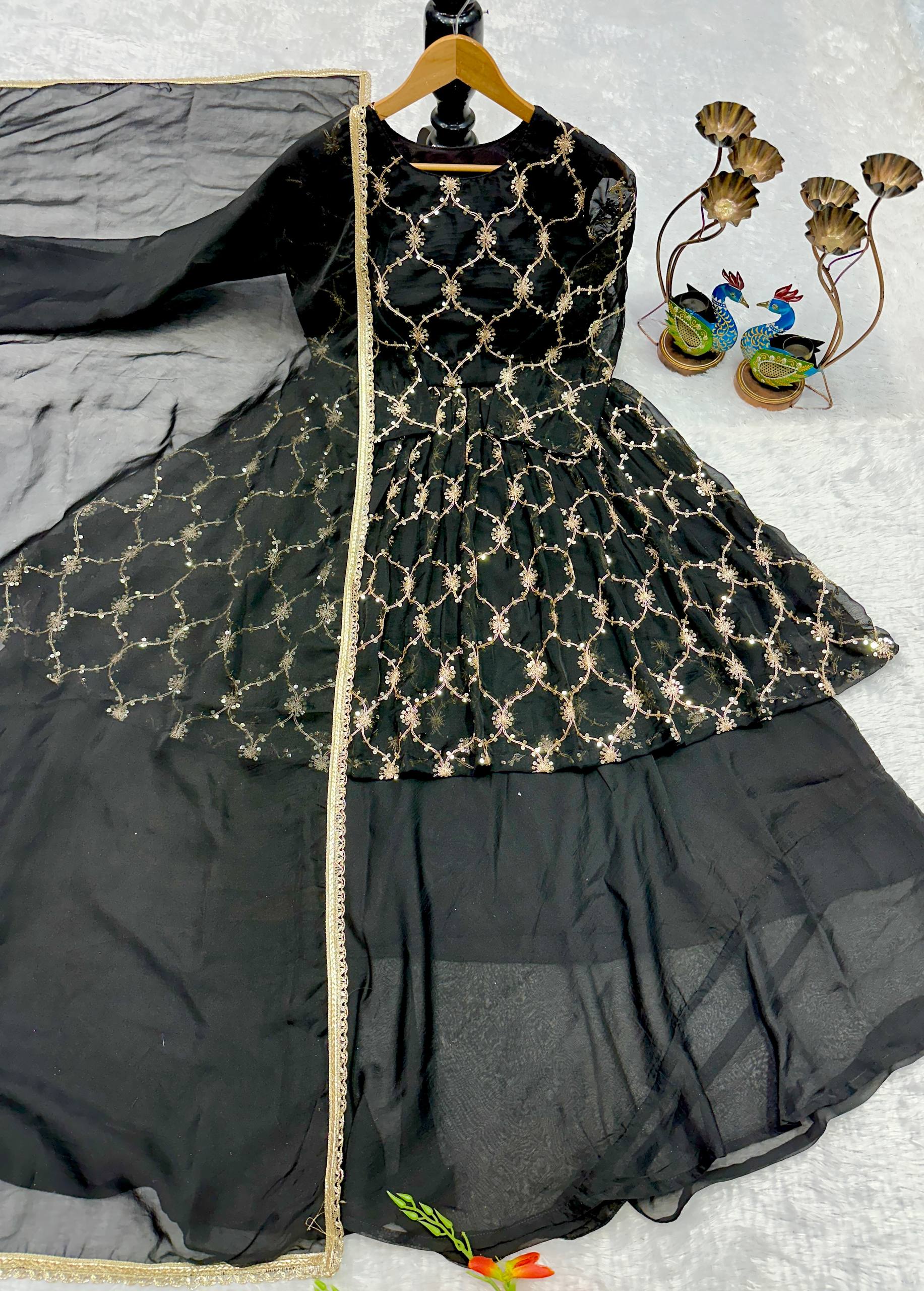 ĐĚSIGNER PARTY WEAR TOP AND LAHENGHA WITH FANCY DUPPATA AND EMBROIDERY WORK