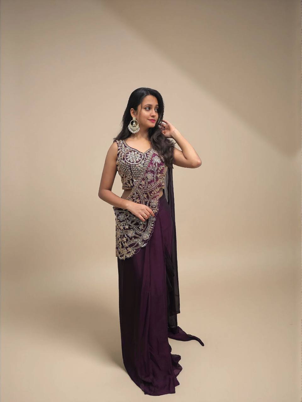 Premium Designer Saree with Heavy Embroidery Blouse – Elegant Party Wear