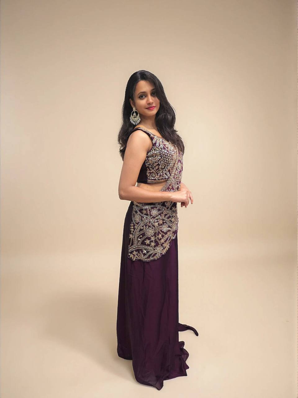Premium Designer Saree with Heavy Embroidery Blouse – Elegant Party Wear