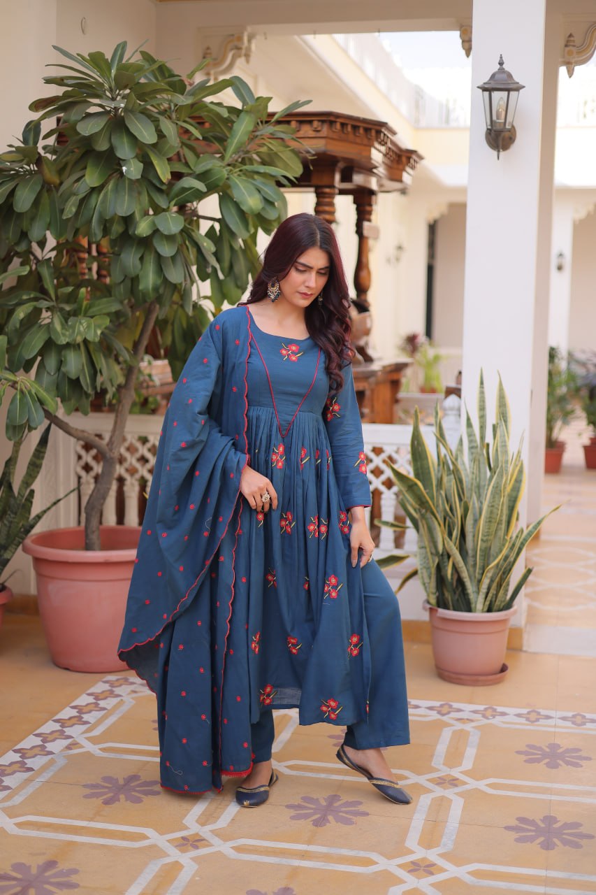 Graceful Kurta Pant Set with Dupatta – Premium Collection
