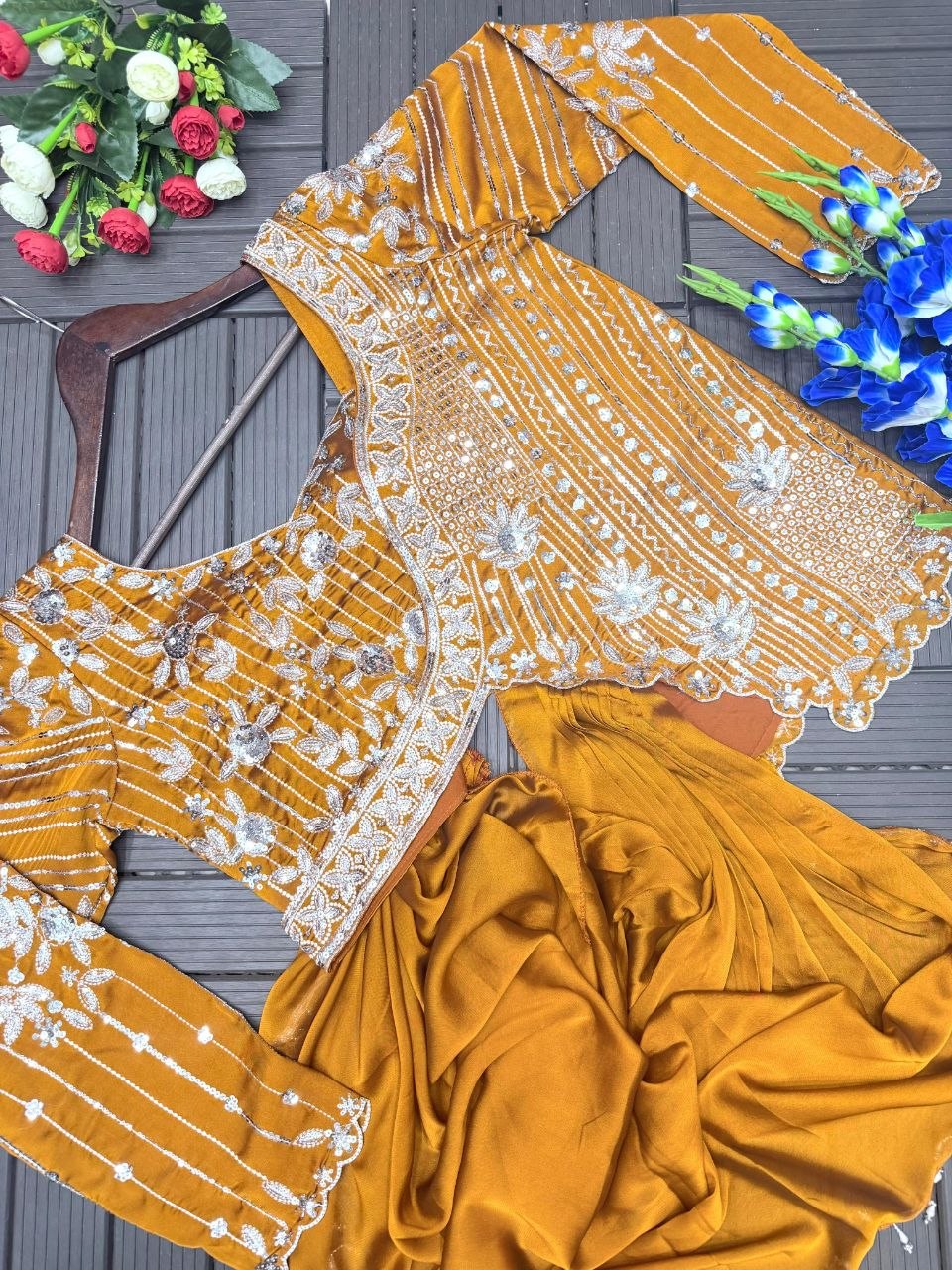 🤷‍♀️New Launching Embroidery Work Lehenga Choli🤷‍♀️