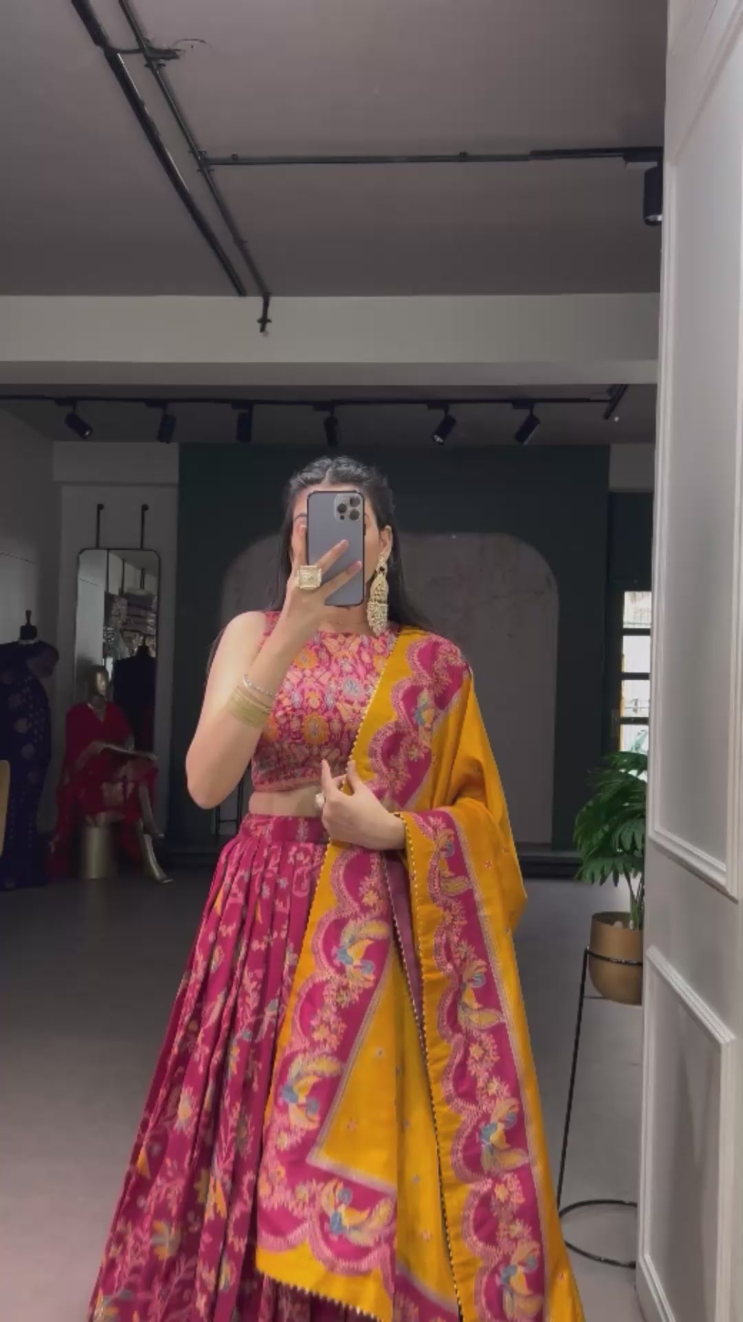 Trendy Designer Lehenga Choli Set – Wedding & Festive Special