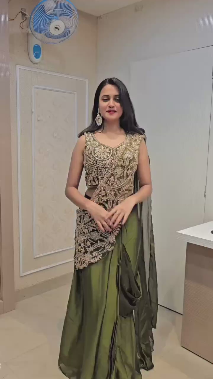 Premium Designer Saree with Heavy Embroidery Blouse – Elegant Party Wear